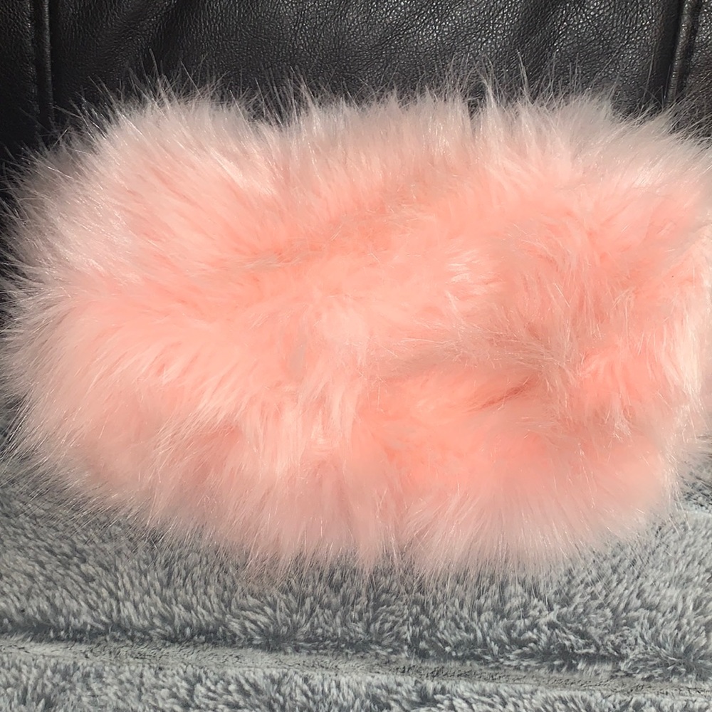Women’s fury pastel pink purse